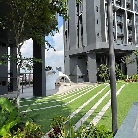 Mt Stay @ Aera Residence Petaling Jaya Exteriör bild