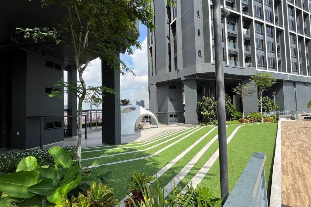 Mt Stay @ Aera Residence Petaling Jaya Exteriör bild