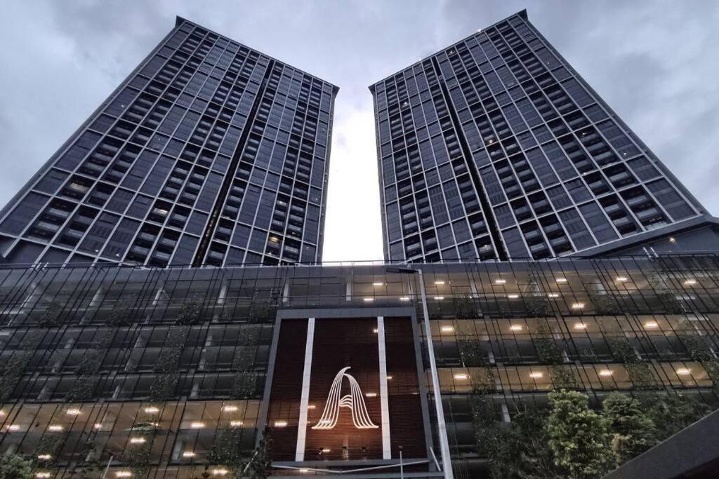 Mt Stay @ Aera Residence Petaling Jaya Exteriör bild